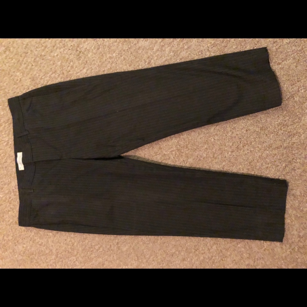 GAP Slim Crop Pants Size 6 Grey Pink Pinstripe EUC